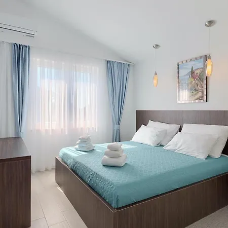 Holiday home Alba Rossa