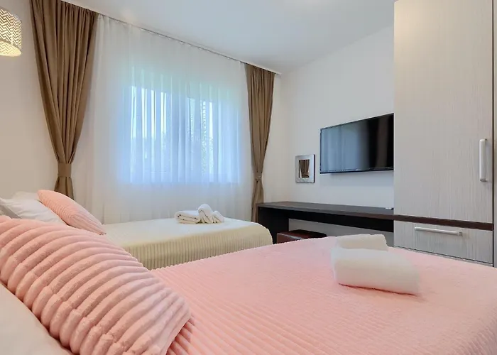 펜션 Alba Rossa Šišan