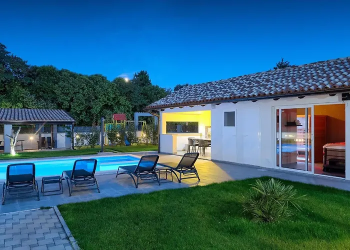 Alba Rossa بيت للعطل *