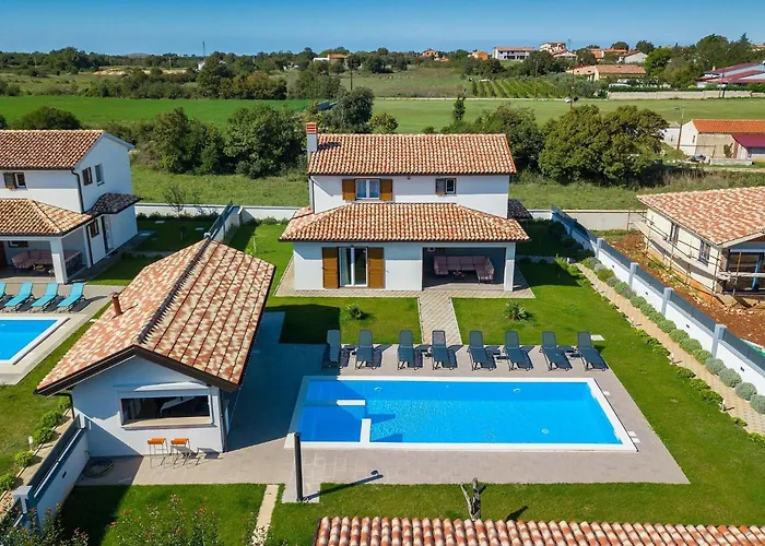 Alba Rossa 펜션 Šišan