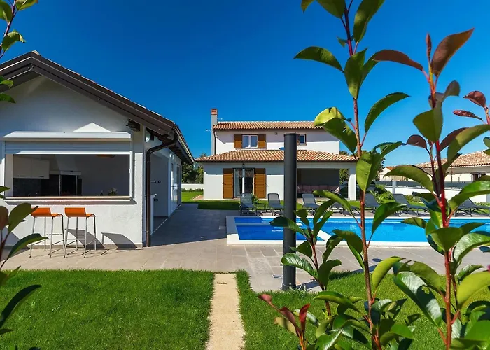 펜션 Alba Rossa Šišan